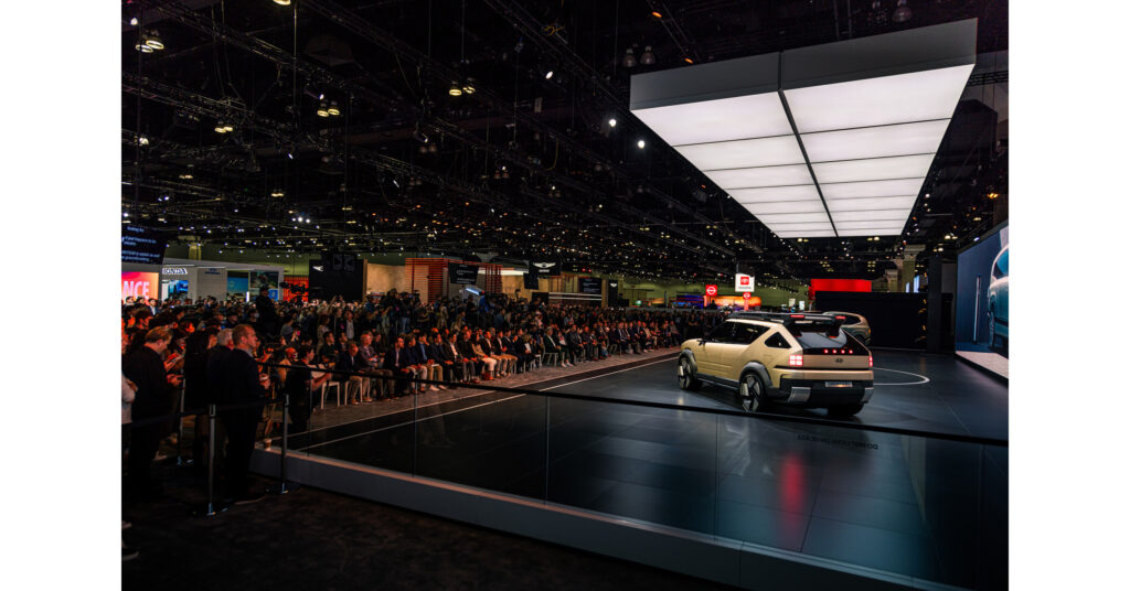 los angeles auto show fenlon.jpg