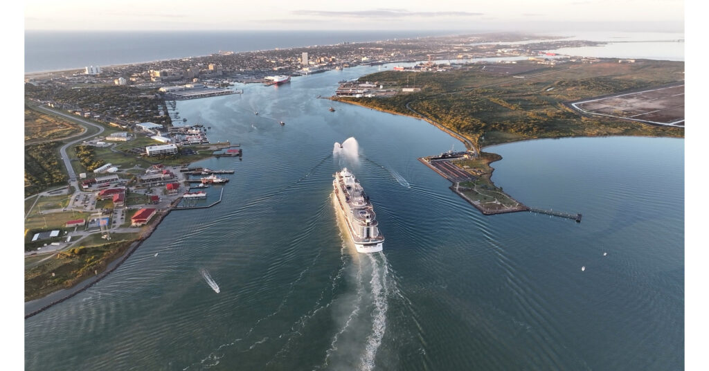 content cuts 11 7 00 05 43 22 still020.jpg